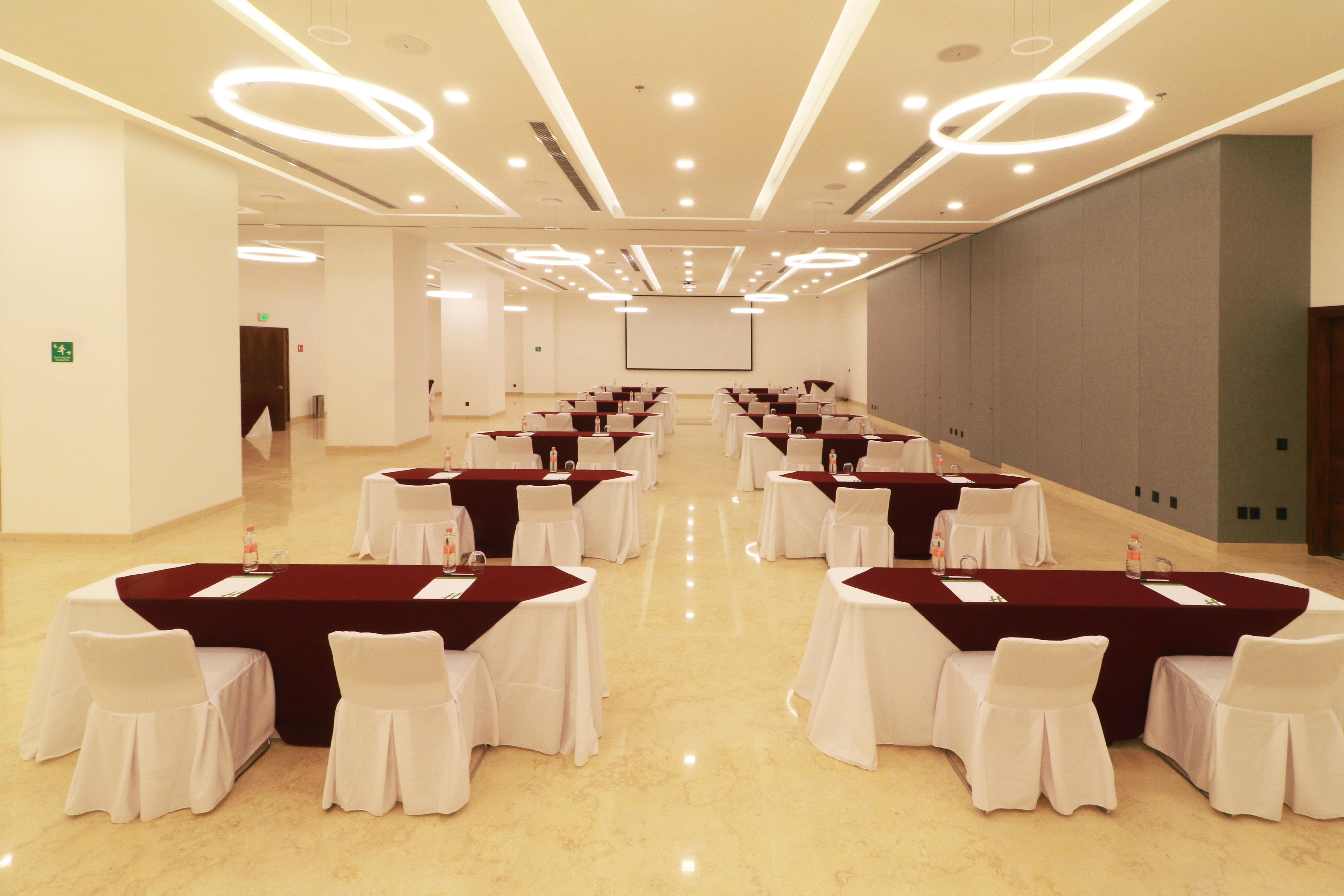 Holiday Inn & Suites - Puerto Vallarta Marina & Golf By Ihg Экстерьер фото