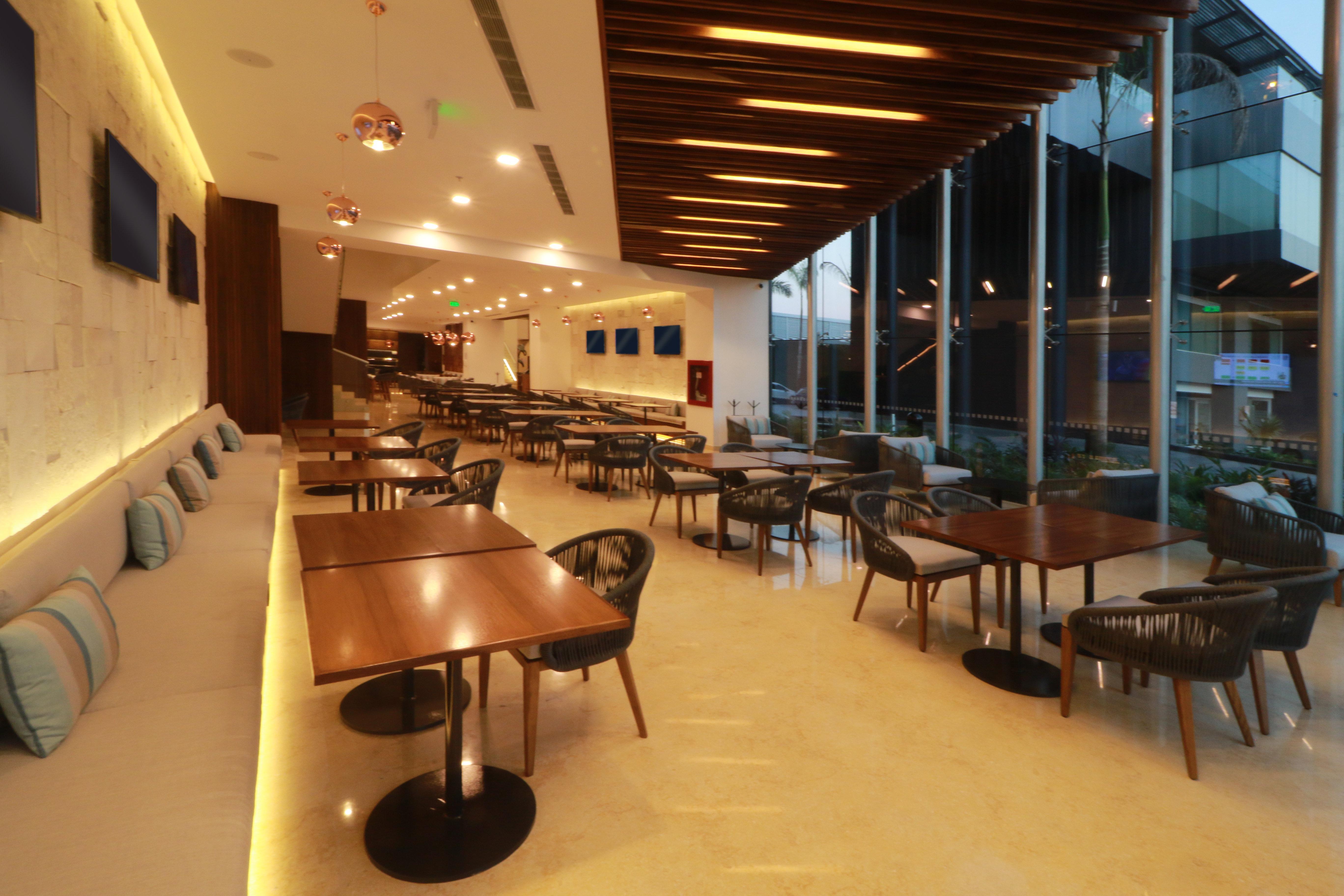 Holiday Inn & Suites - Puerto Vallarta Marina & Golf By Ihg Экстерьер фото