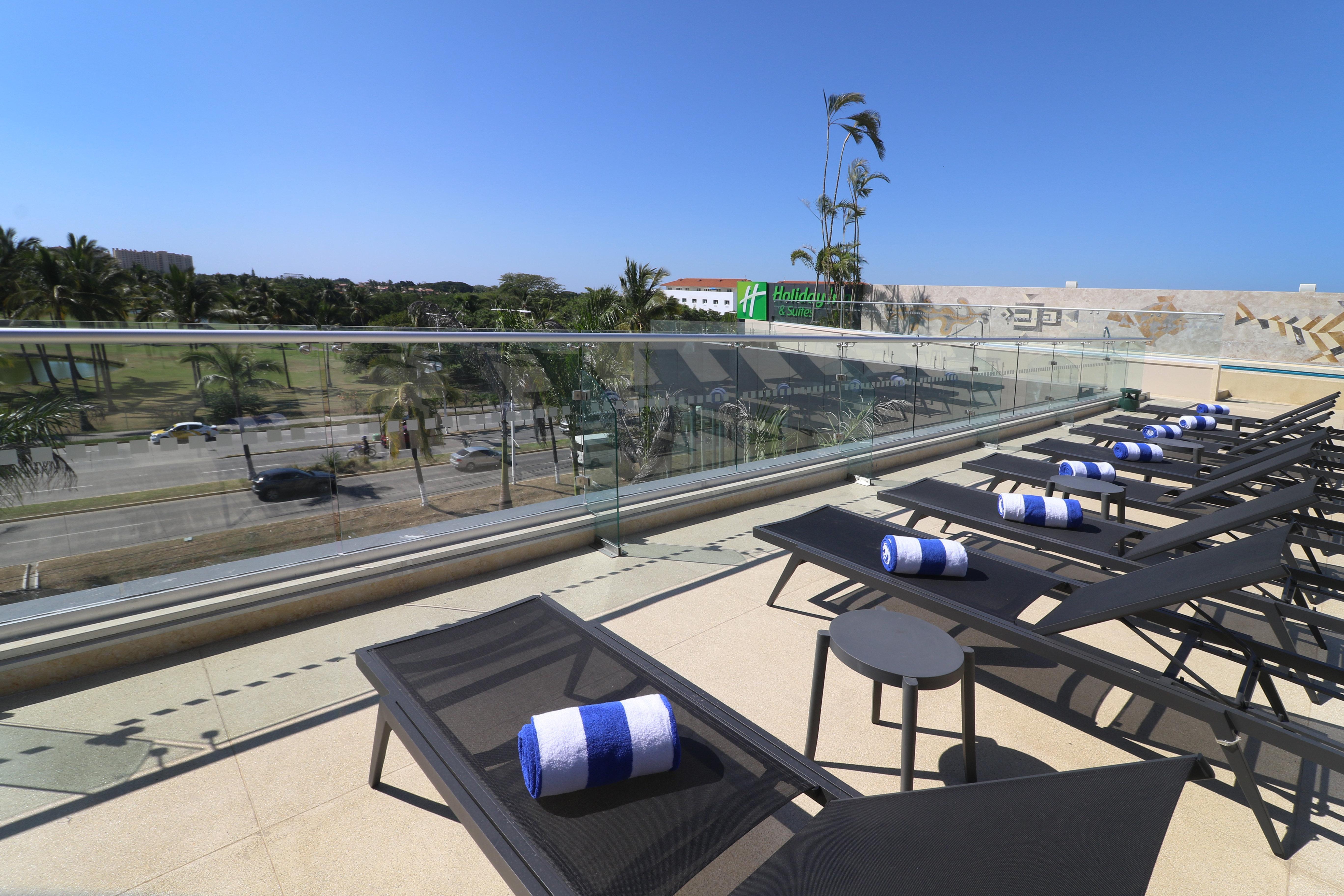 Holiday Inn & Suites - Puerto Vallarta Marina & Golf, An Ihg Hotel Экстерьер фото